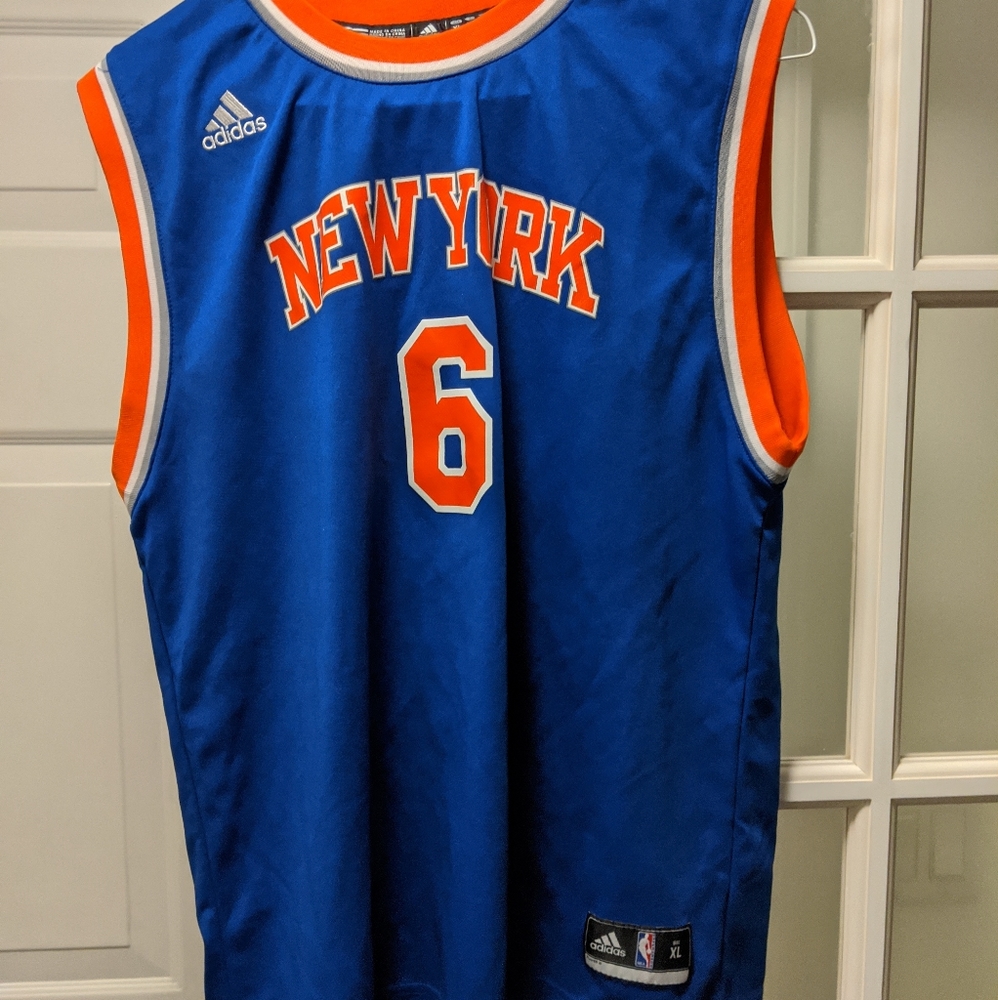 Knicks Porzingis Jersey Youth XL like new